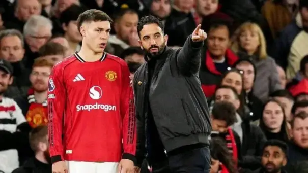 Casemiro Weighs Renewal Against Saudi Offer