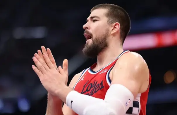 Clippers Find Zubac Successor Defensive Star