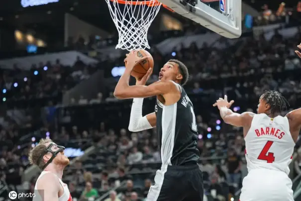 Spurs Stun the West as Wemby Leads Revival